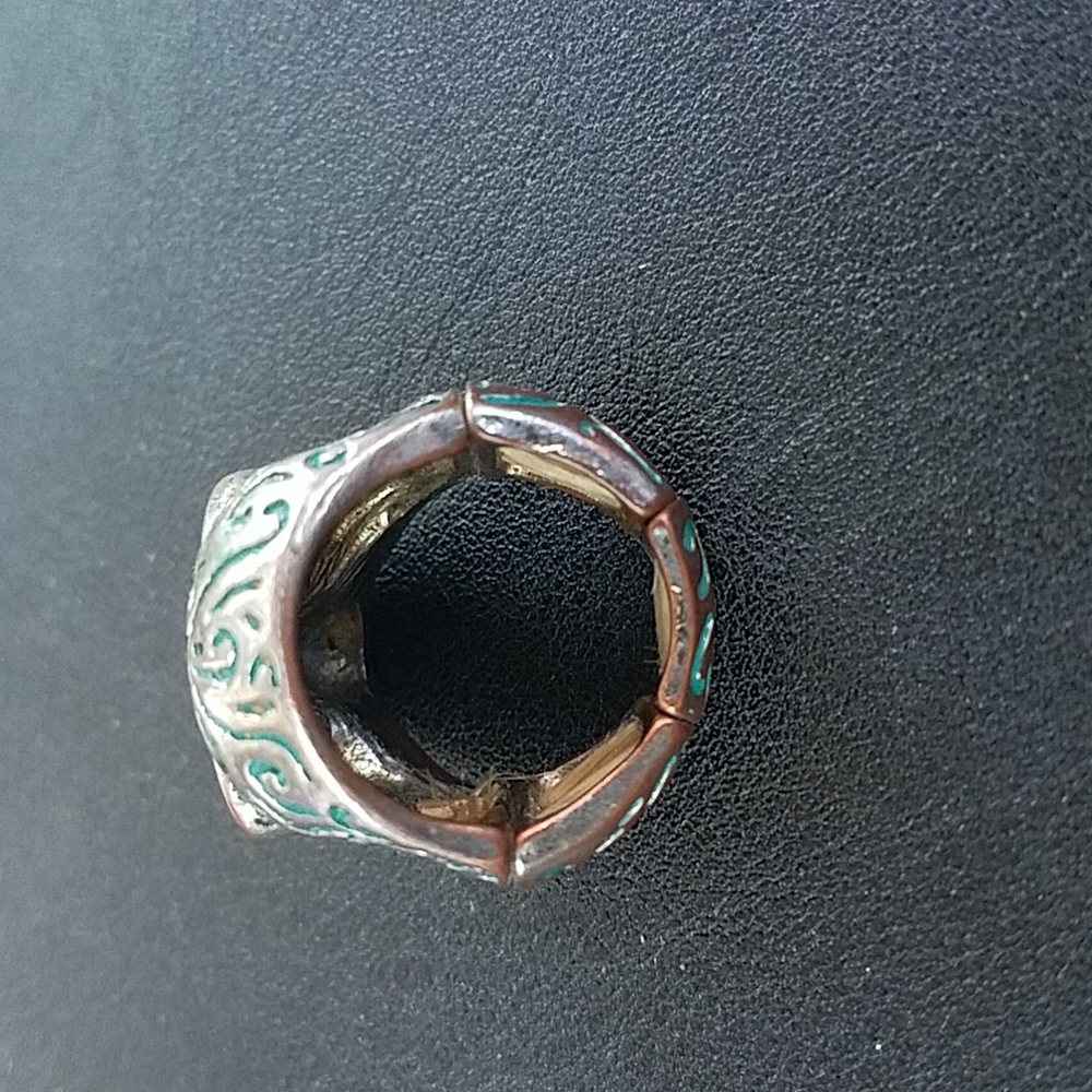 Skull Stretchable Ring - image 2